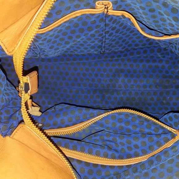 Beautiful Desire Satchel with crossbody strap - Picture 5 of 7